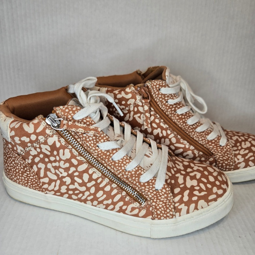 Universal Thread Womens High Top Sneakers Animal Print Side Zip Lace Up Size 10 - Picture 2 of 6